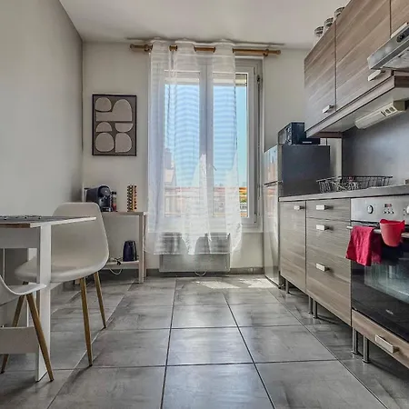 L'elysee Grenoblois Apartment